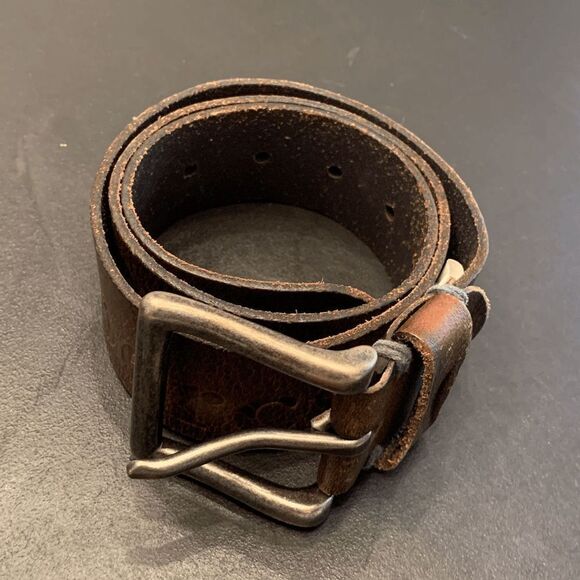 Abercrombie & Fitch Genuine Leather Belt Metal Buckle, Size 25”-31" (Unisex) - Picture 4 of 6